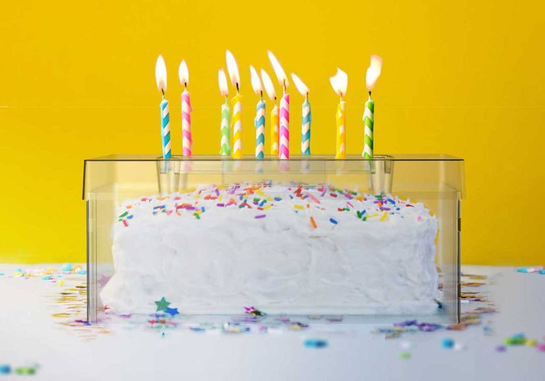 Covid 19 Une Boite A Gateau Pour Souffler Les Bougies Sans Risque De Propager Ses Microbes Trucs Et Astuces A Faire A La Maison Covid 19 Une Boite A Gateau Pour Souffler Les Bougies Sans Risque De Propager Ses Microbes Trucs Et Astuces A Faire A La Maison