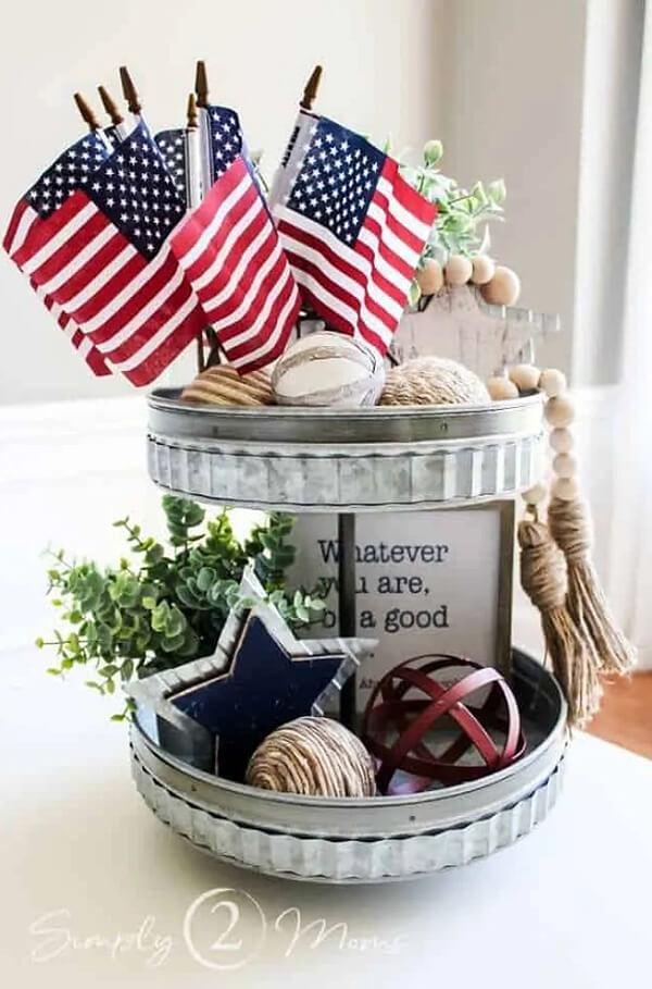 03-summer-tiered-tray-decor-ideas-designs-homebnc
