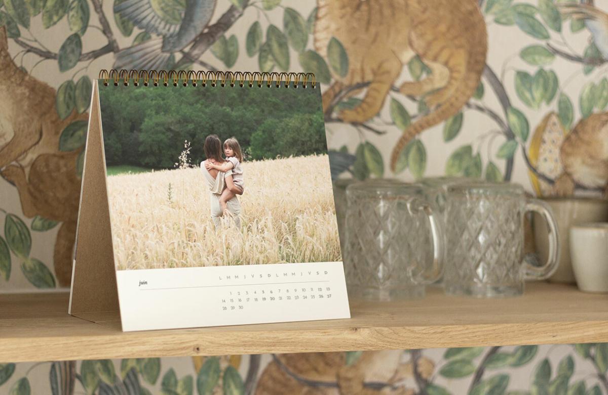 1260x820 calendrier-chevalet-bureau-a-poser@2x