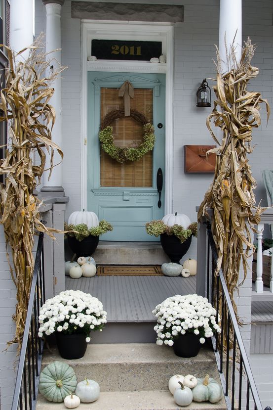 1441393453-white-pumpkins