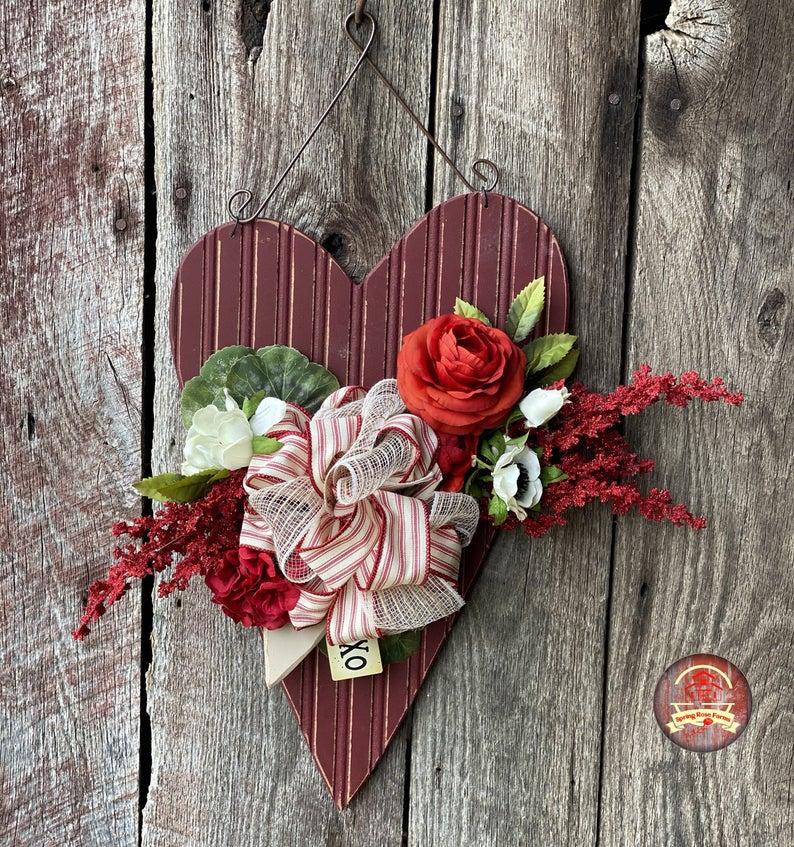 15-Lovely-Valentines-Day-Wreath-Designs-For-February-12