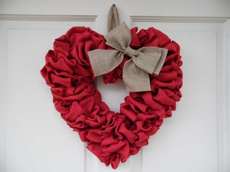 15-Lovely-Valentines-Day-Wreath-Designs-For-February-4