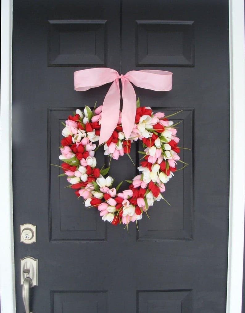 15-Lovely-Valentines-Day-Wreath-Designs-For-February-6
