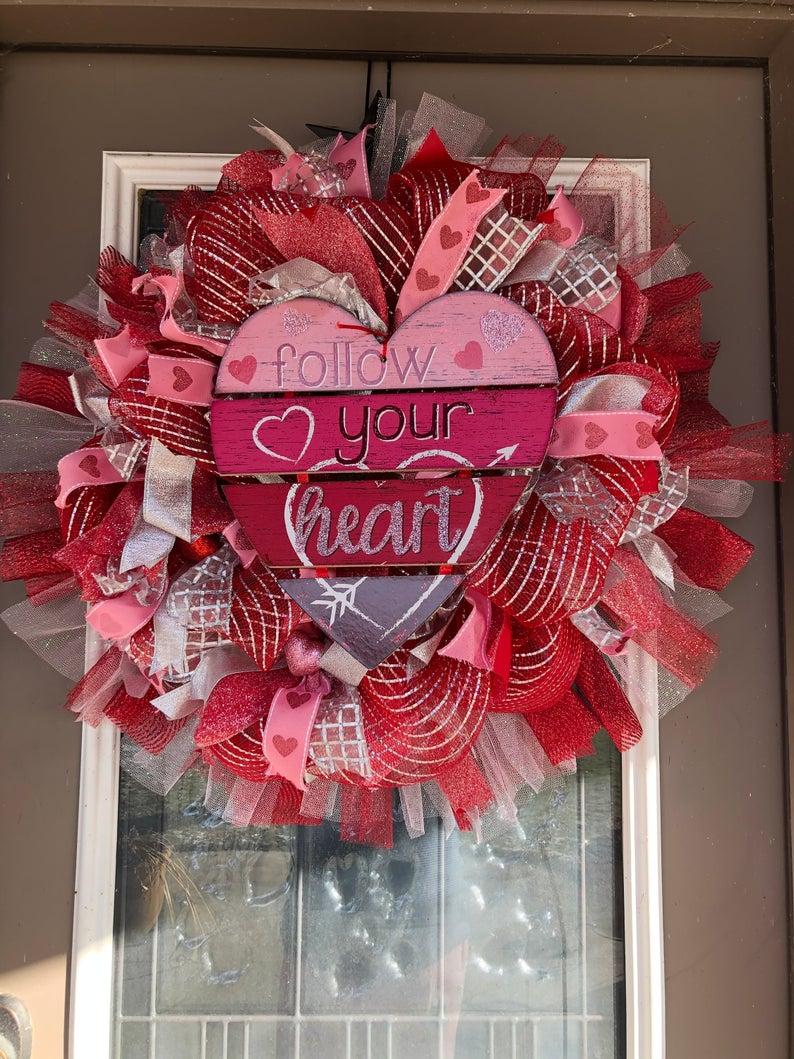 15-Lovely-Valentines-Day-Wreath-Designs-For-February-8