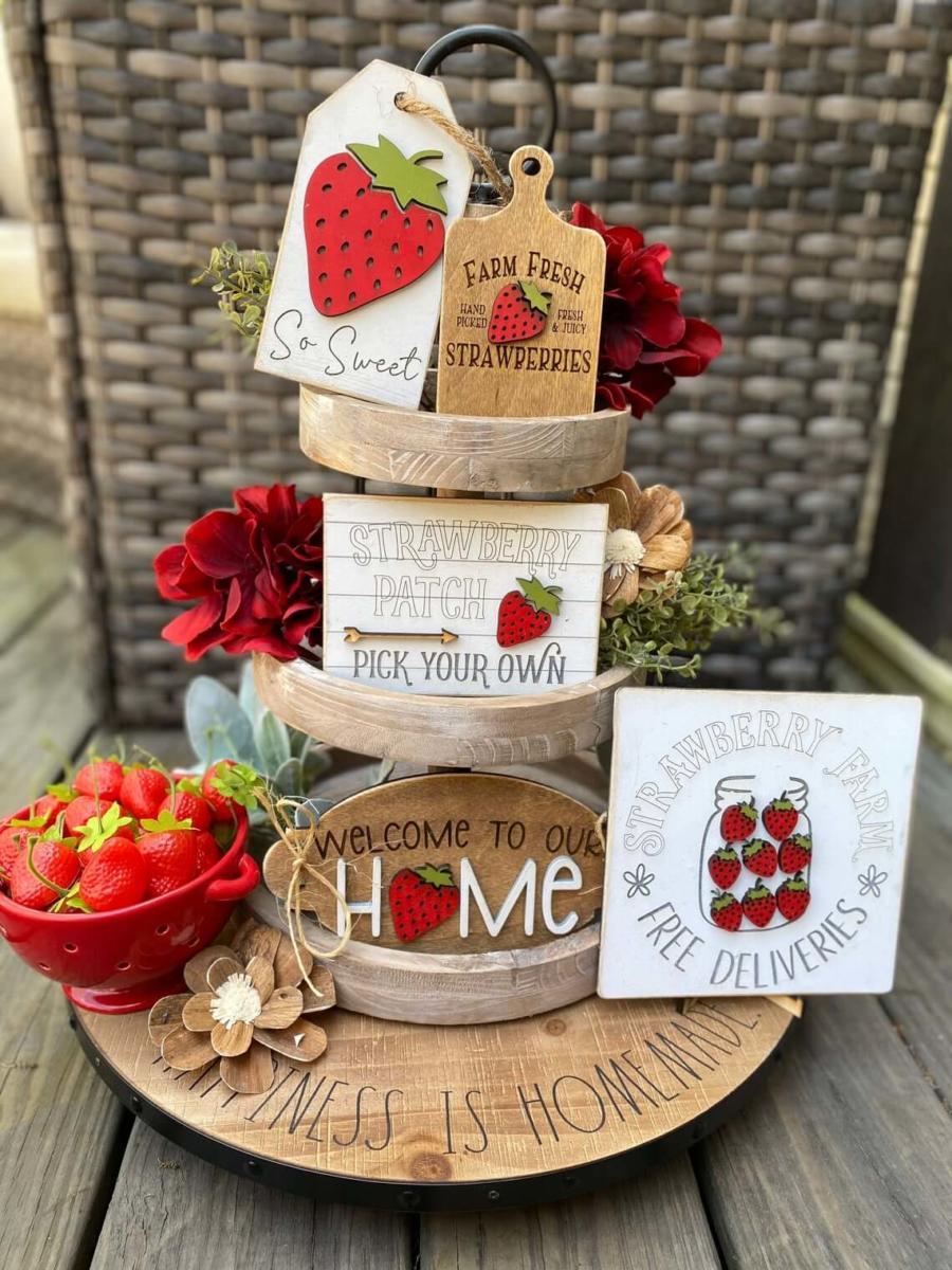 16-summer-tiered-tray-decor-ideas-designs-homebnc