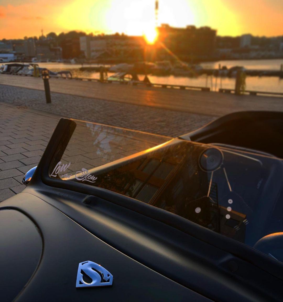 1961-volkswagen-beetle-deluxe-roadster-danni-koldal-9