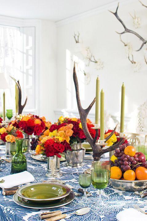 54bea4d45e0c8-03-hbx-carolyn-roehm-fall-tablescape-1108-k5318a-de-1542143288