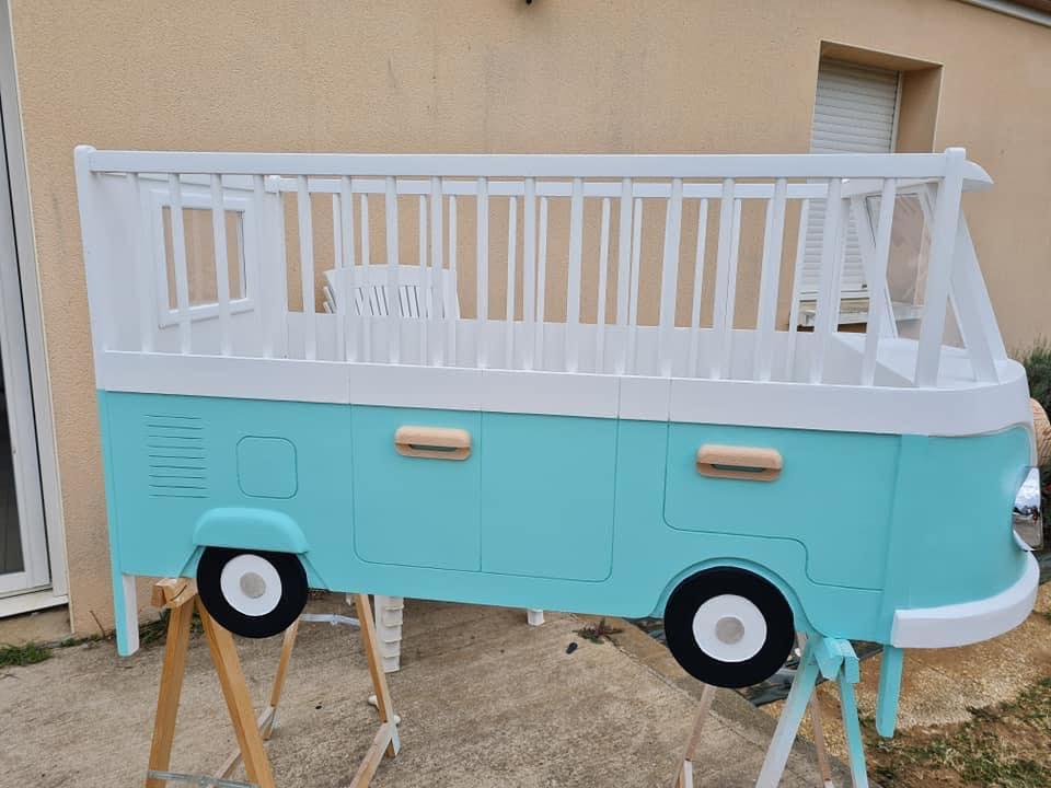 Avec-l’idée-de-sa-femme-ce-papa-a-fabriqué-ce-lit-pour-leur-nouveau-nédvb