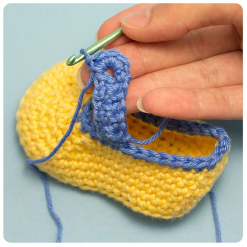 Chaussons-Minion-Pour-Bébé-Crochet-12 