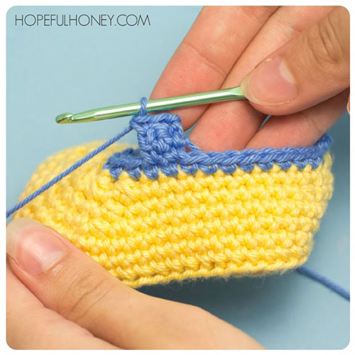 Chaussons-Minion-Pour-Bébé-Crochet-9 