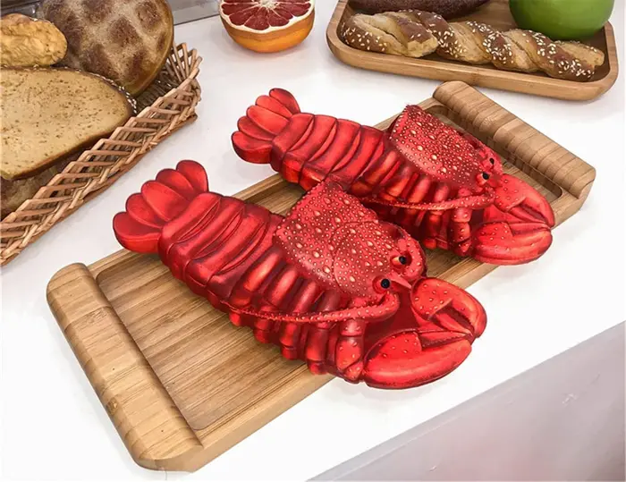 Les-sandales-homard-tendance-ete-8