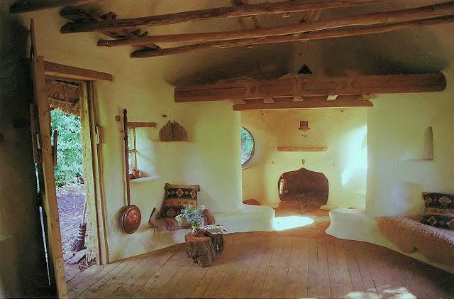 Maison-écologique-de-style-Hobbit-3