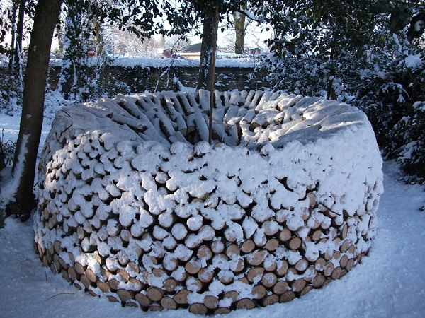 Maison-écologique-de-style-Hobbit-7