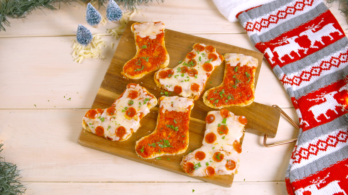 Mini-Pizza-en-forme-de-chaussettes-Noël-4