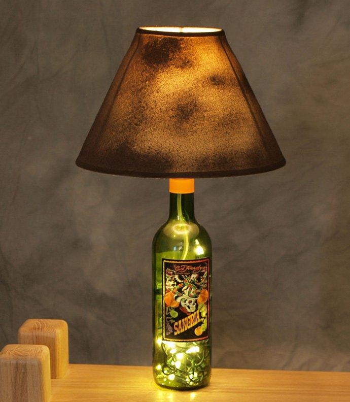 Recyclage-vieilles-bouteilles-de-vin-6