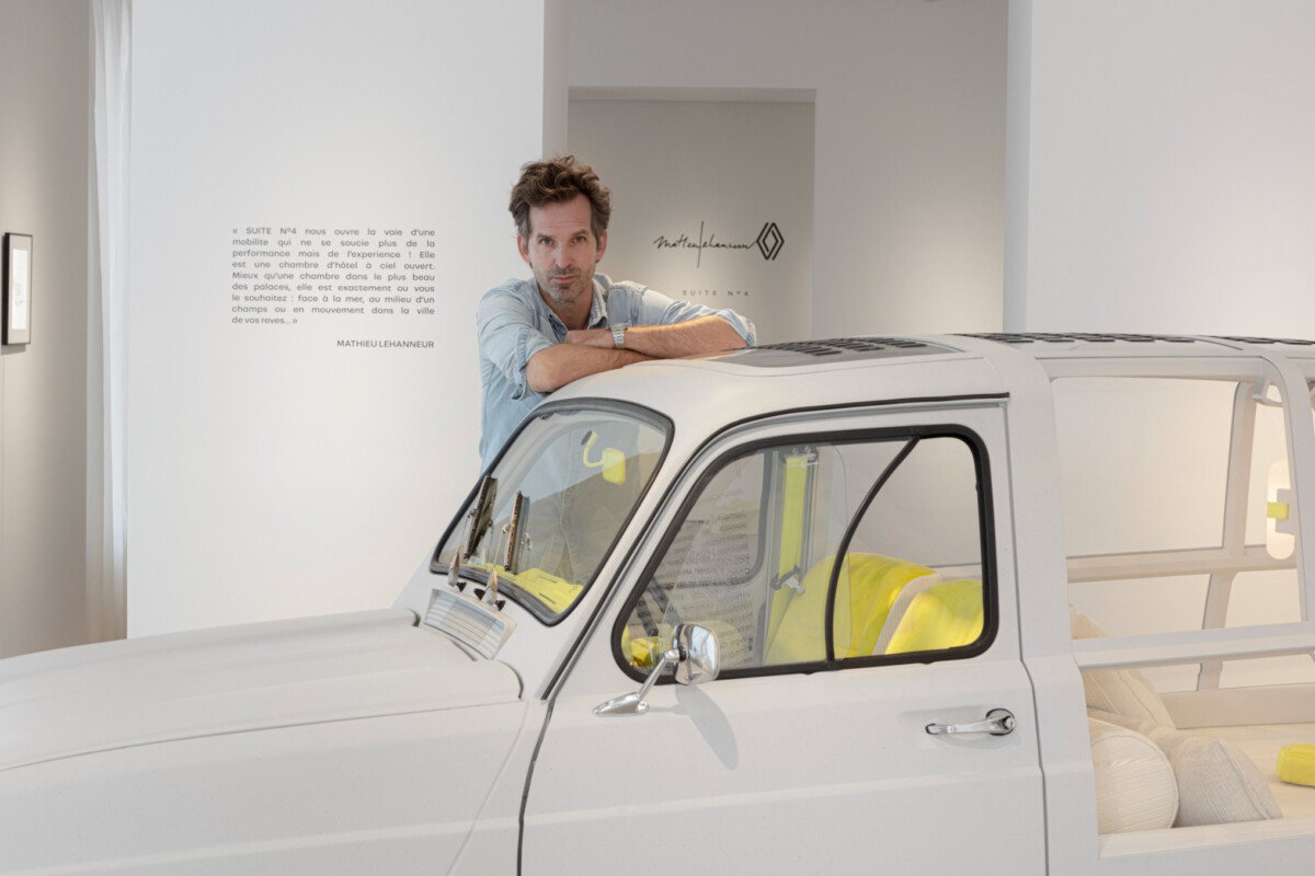 Renault-4L-en-chambre-design-91