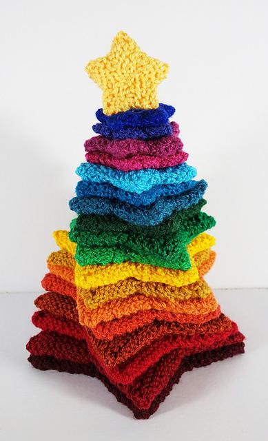 Tricot-arc-en-ciel-étoile-de-Noël-4