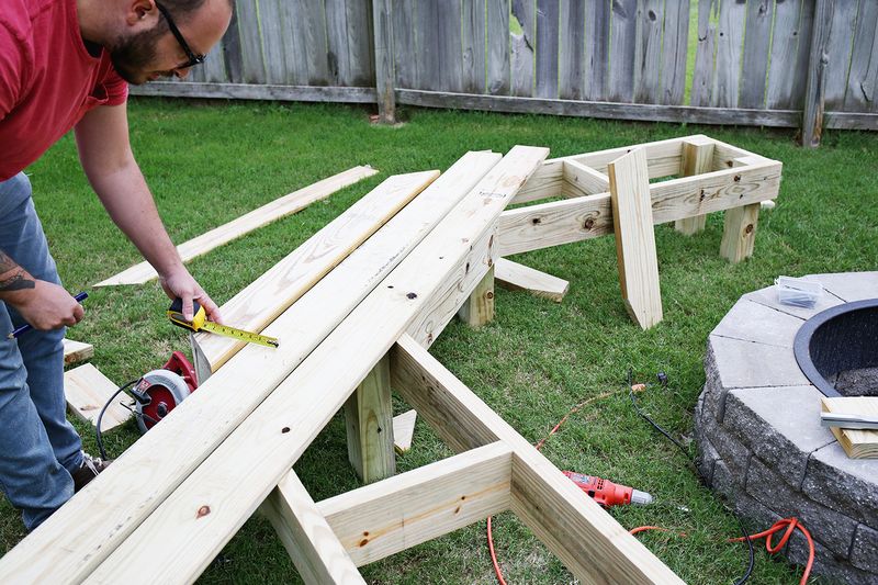 banquette-incurvée-jardin-feu-7