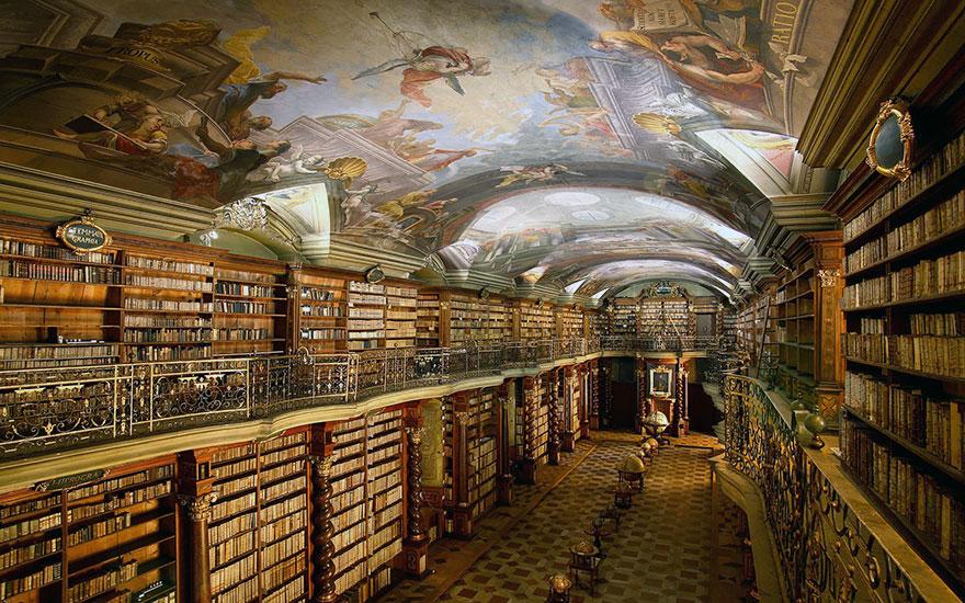 bibliotheque-clementinum-prague-5