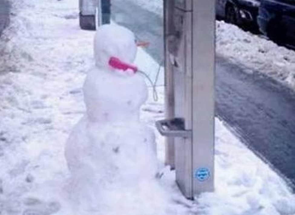 bonhomme-neige-drole-991
