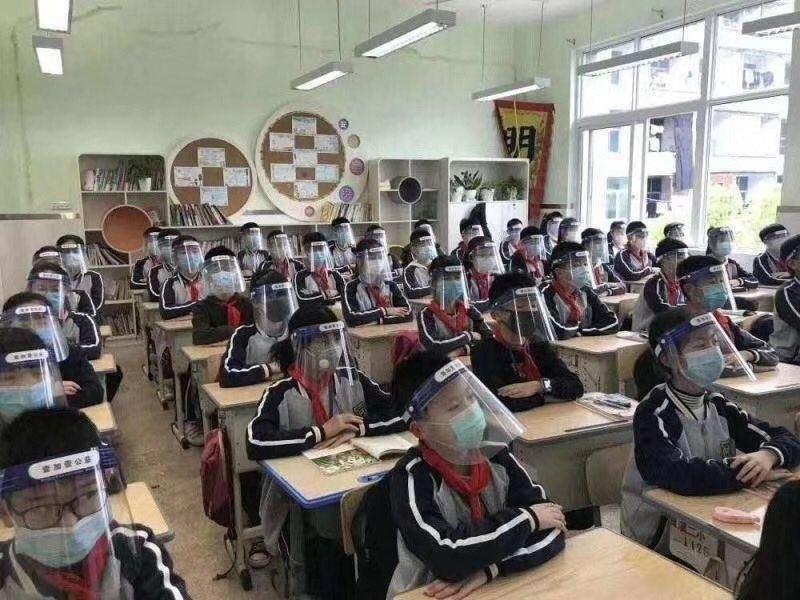 chapeaux-de-distanciation-sociale-6