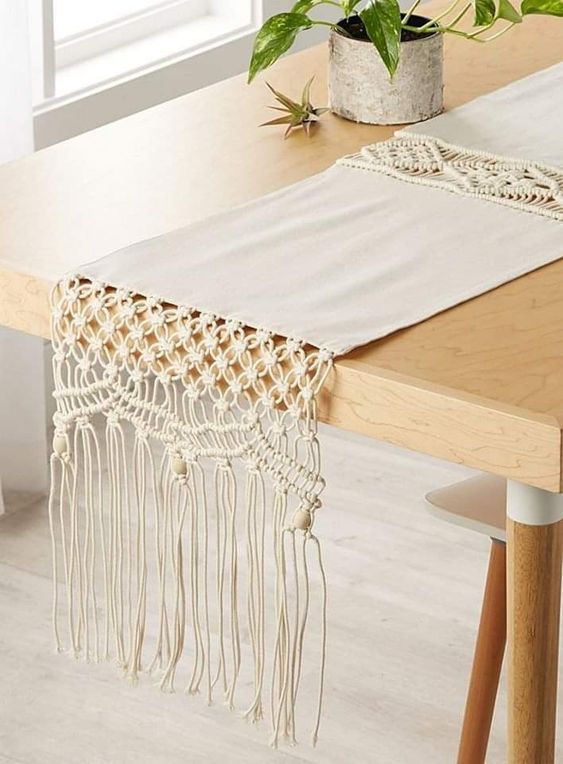 chemin-de-table-en-macrame-6