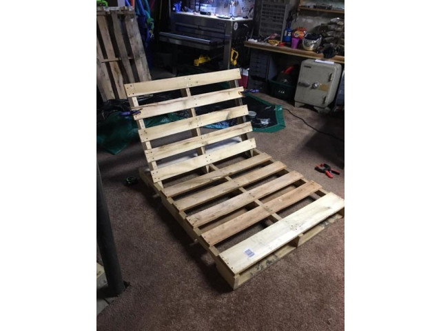 construire-Balancelle-palettes-en-bois-3