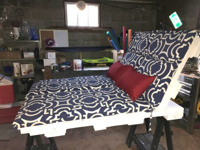 construire-Balancelle-palettes-en-bois-7