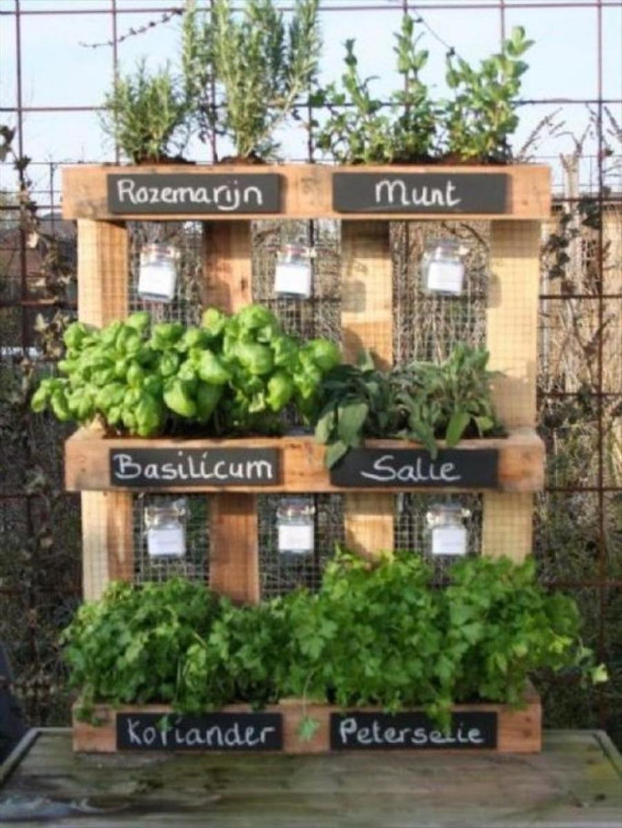 créations-originales-faites-de-palettes-de-bois-95