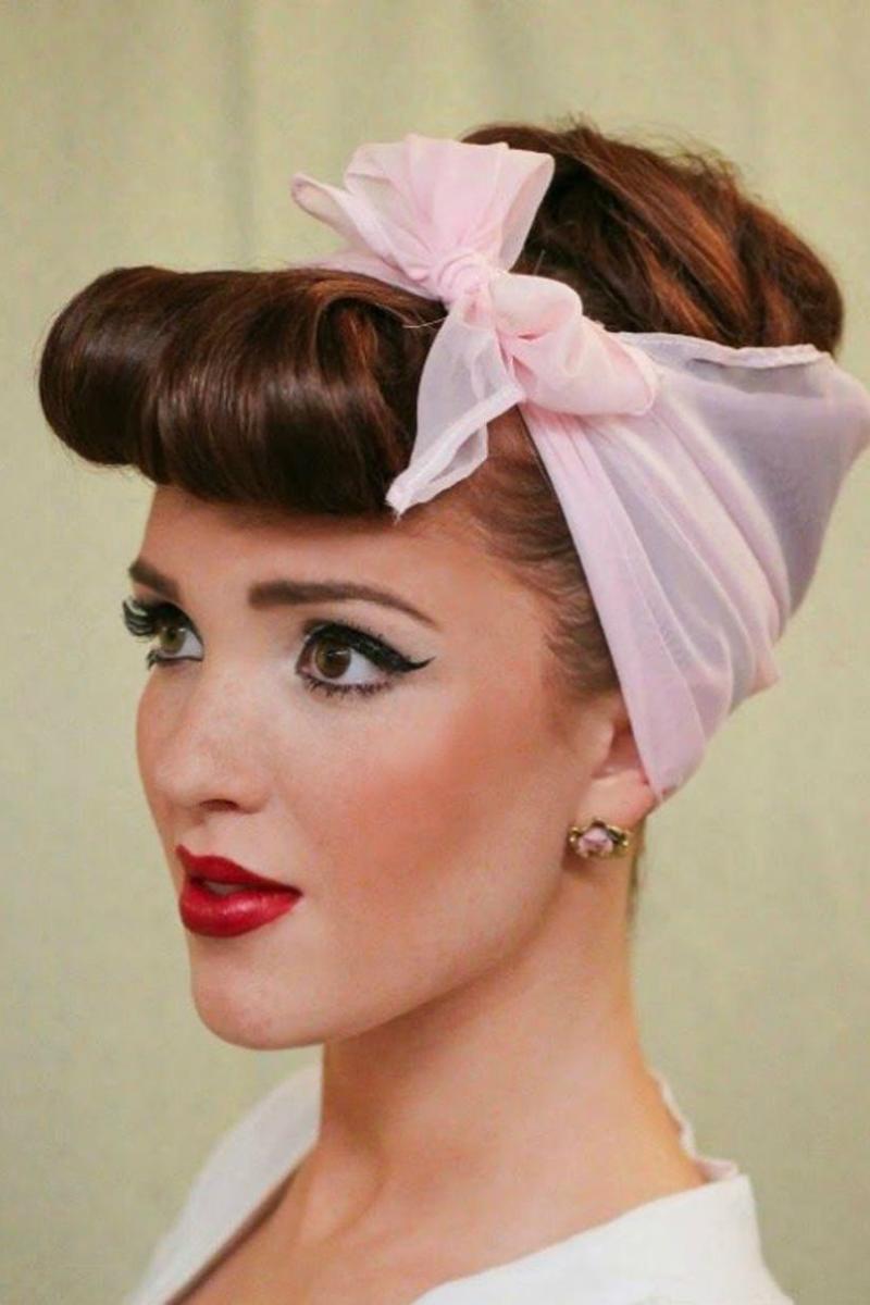 easy-pinup-costume-for-women-1539010774