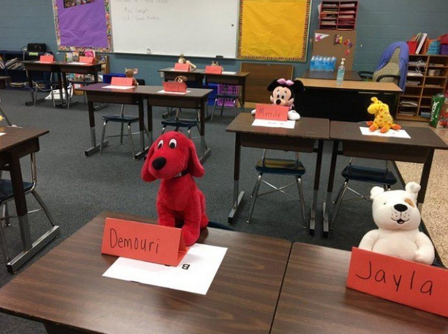 enseignants-creatifs-classes-idees-distanciation-sociale-92