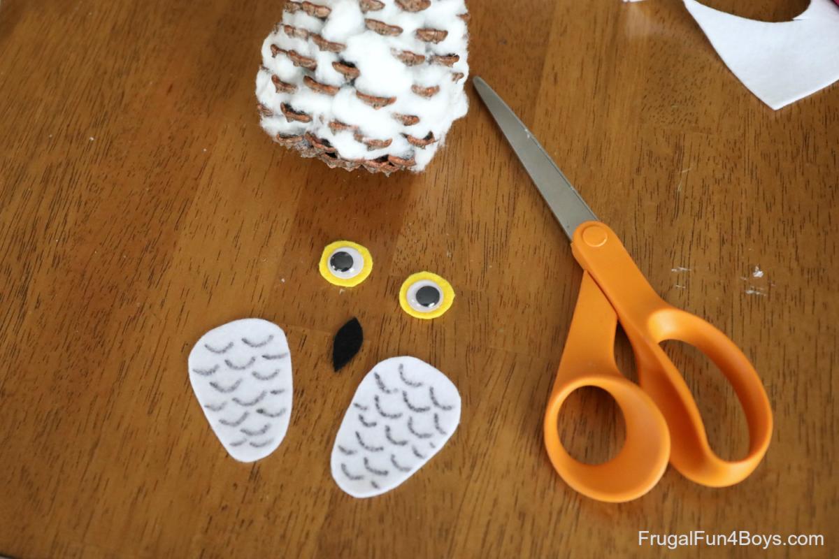 fabriquer-hiboux-enneigés-enfants-7