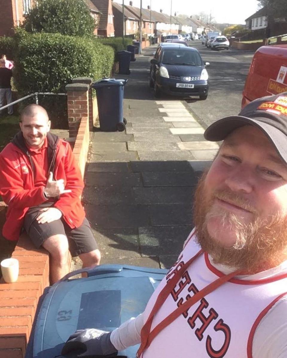 facteur-deguisement-jon-matson-97