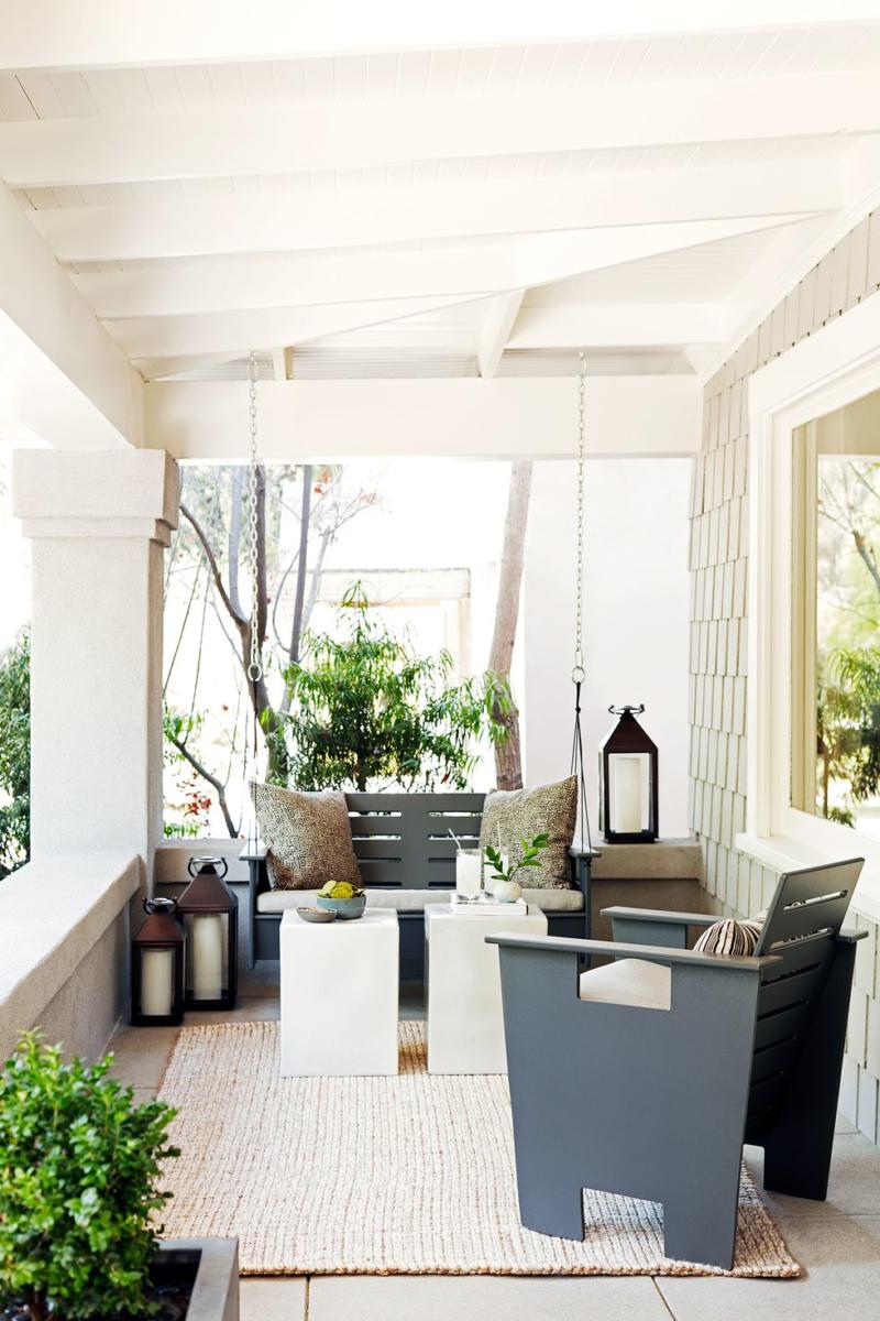 fall-porch-decor-hbx050118williams04-1562693821