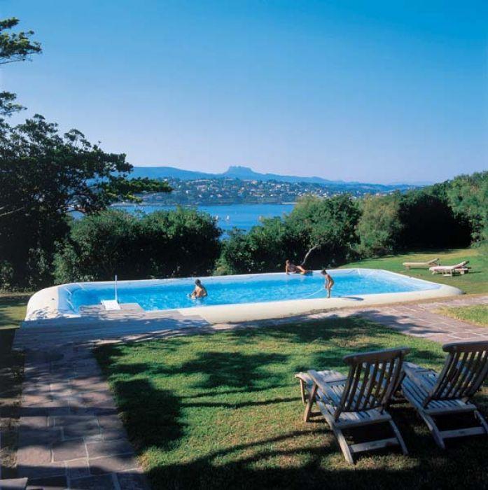 giant-inflatable-pool-2546