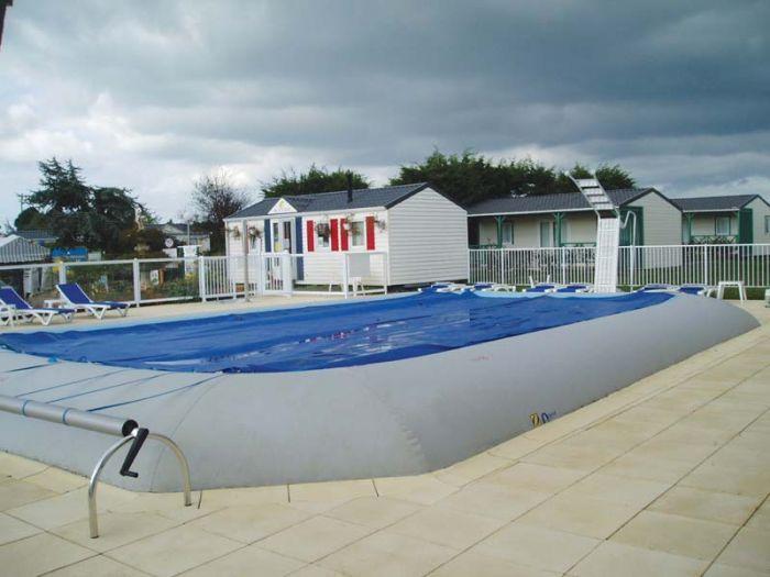 giant-inflatable-pool-7890