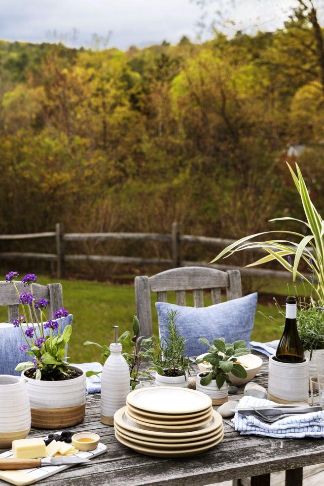 hbx090117tablescape01-1542146040