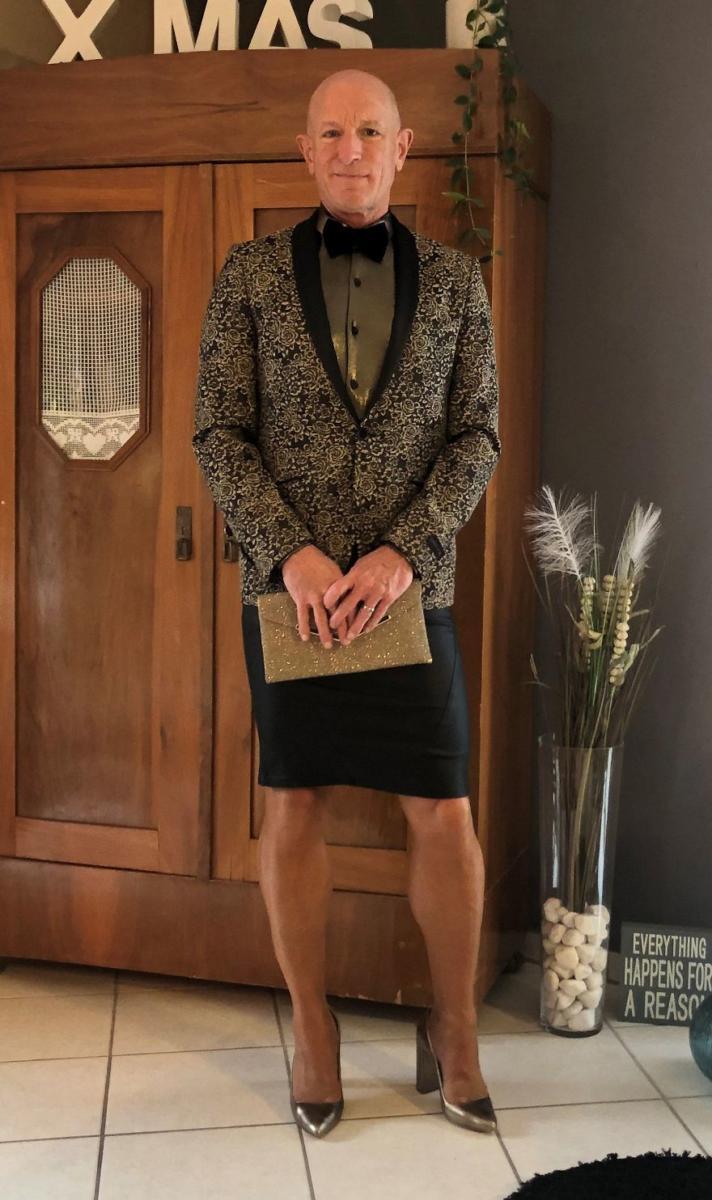 homme-porte-jupe-talons-markbryan-91