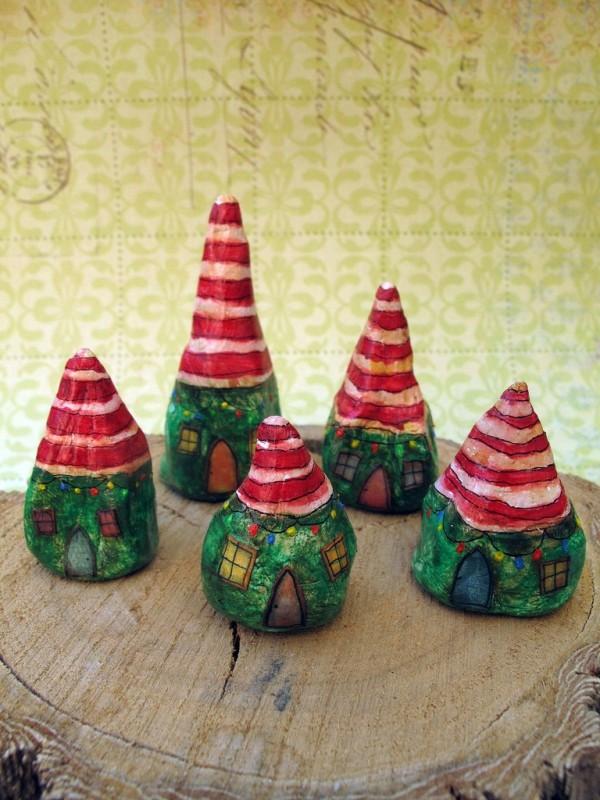 idée-de-peinture-sur-galets-pour-noël-couronne-de-noël-995