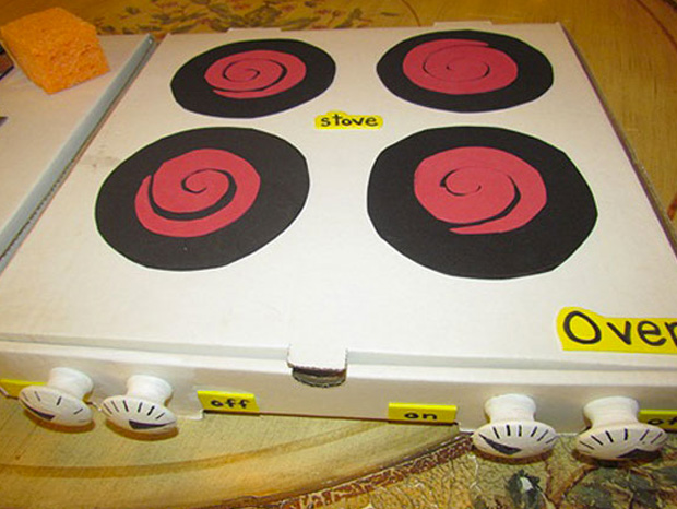 idée-recyclage-boite-à-pizza-16