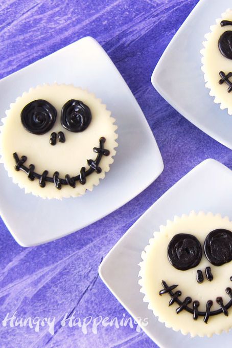halloween-treats-cheesecakes-1560352791