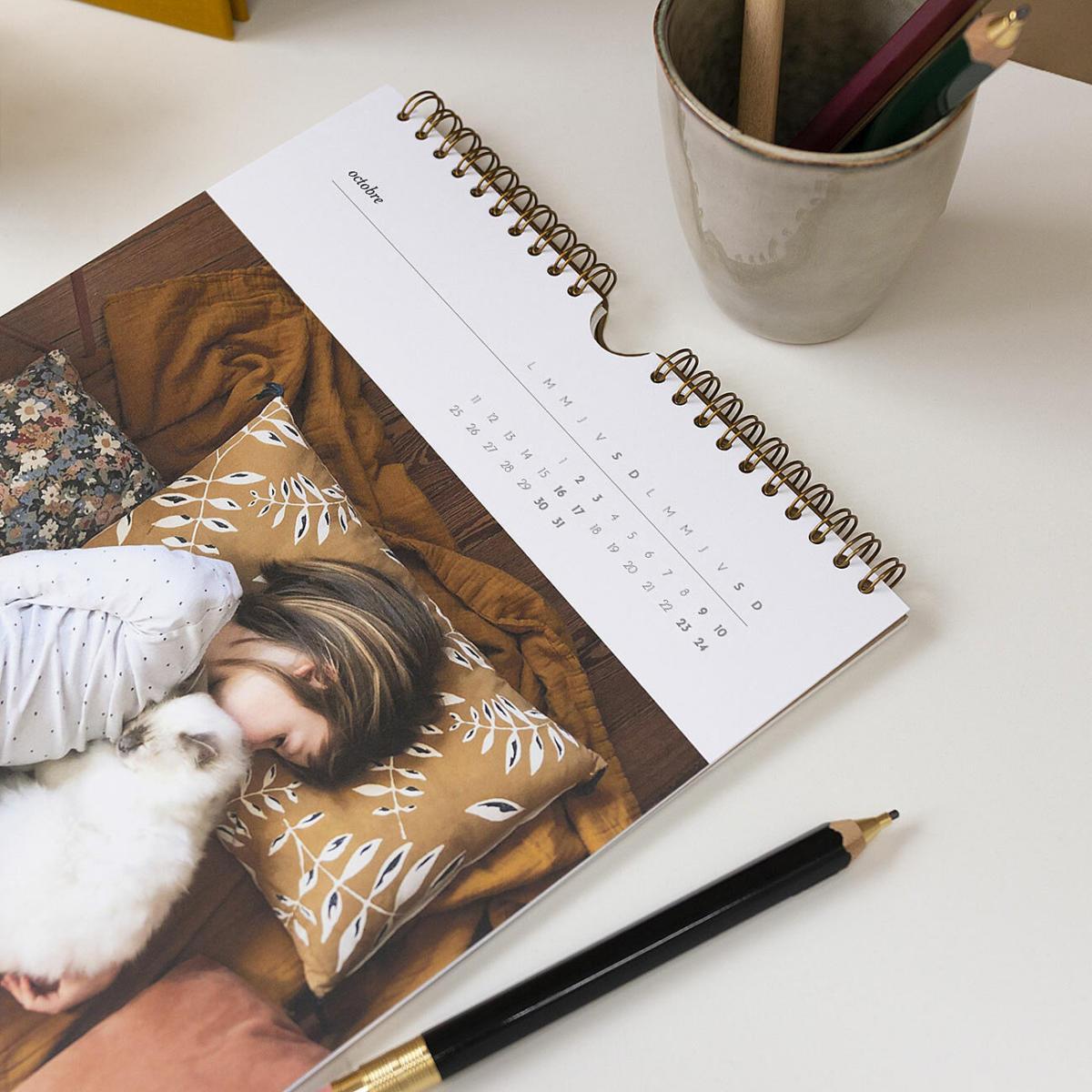 mise-en-scene-calendrier-a4-photo@2x