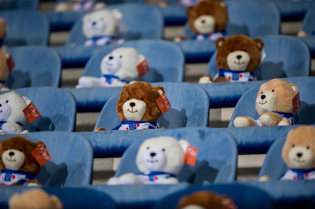 oursons-peluche-stade-tribune-cancer-5