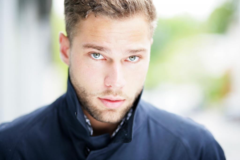 personnes-yeux-verts-extraordinaires-4