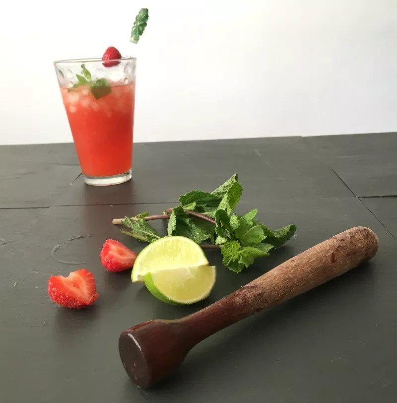 préparer-virgin-mojito-fraise-2