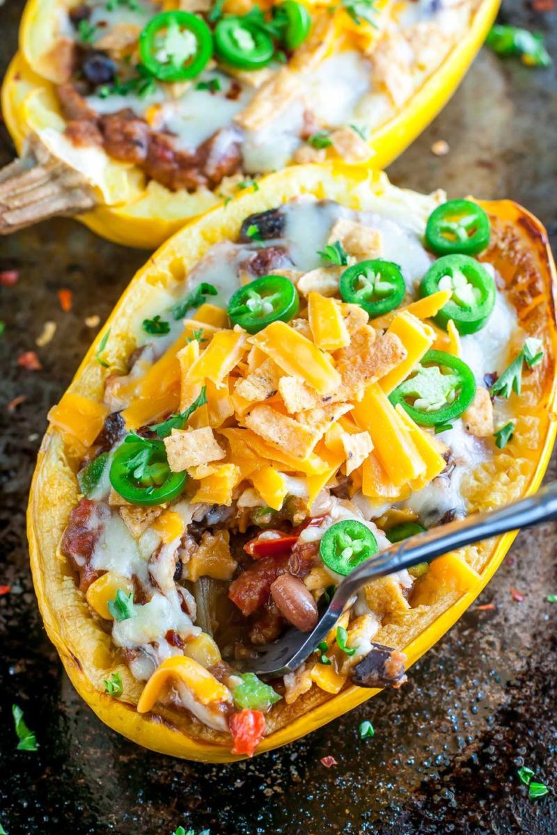 spaghetti-squash-recipes-chili-1563470521