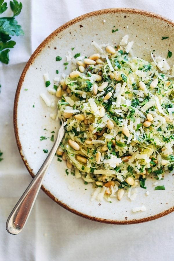 spaghetti-squash-recipes-garlic-herbs-1563473185