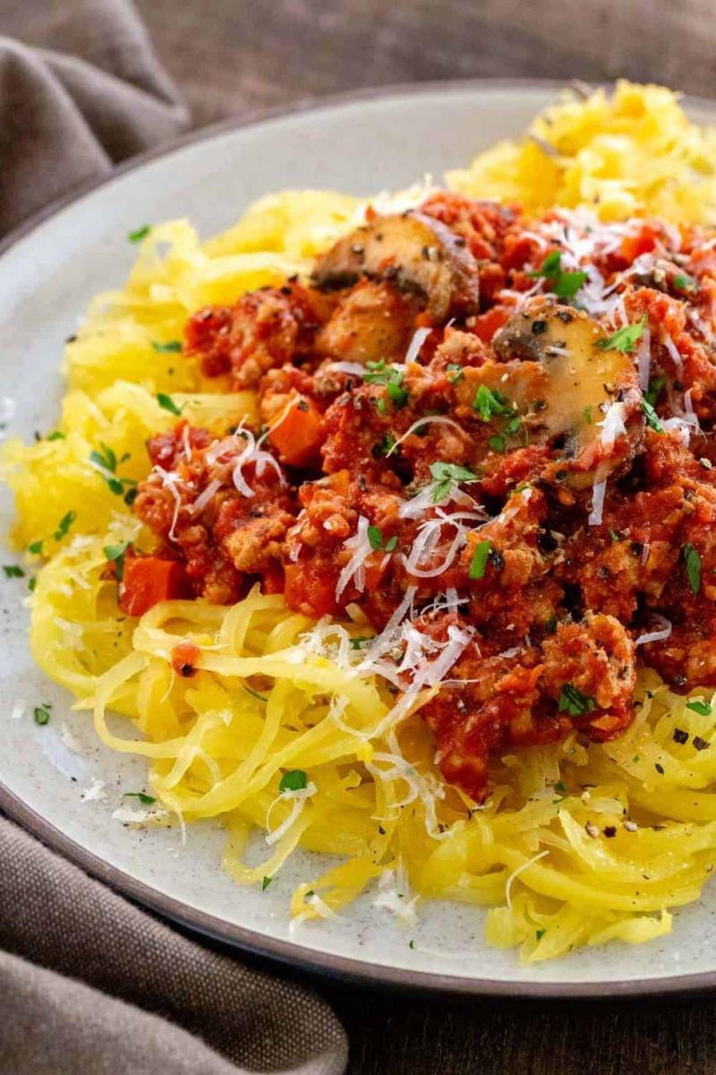 spaghetti-squash-recipes-turkey-bolognese-1563467162