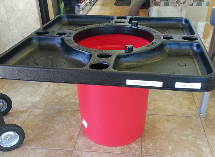 table -avec-poubelle-3