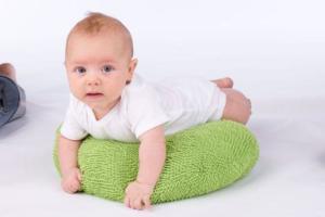 bébé-par-terre-1